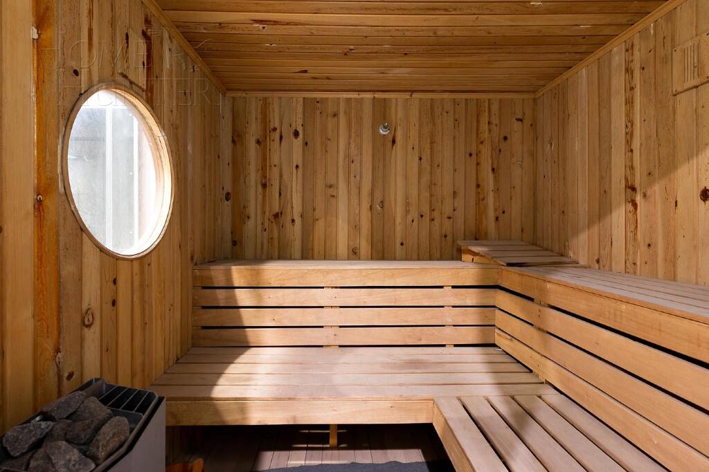 3-этажный коттедж 8 755 м² с отделкой