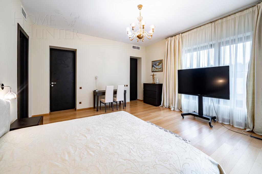 2-этажный коттедж 600 м² с отделкой