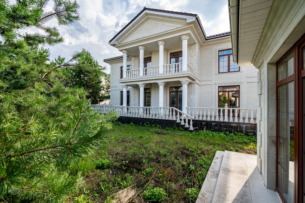 2-этажный коттедж 420 м² без отделки