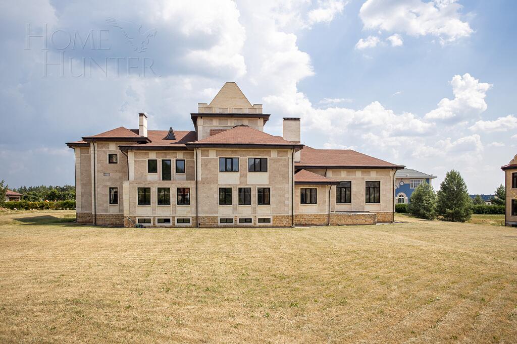 2-этажный коттедж 864.1 м² без отделки