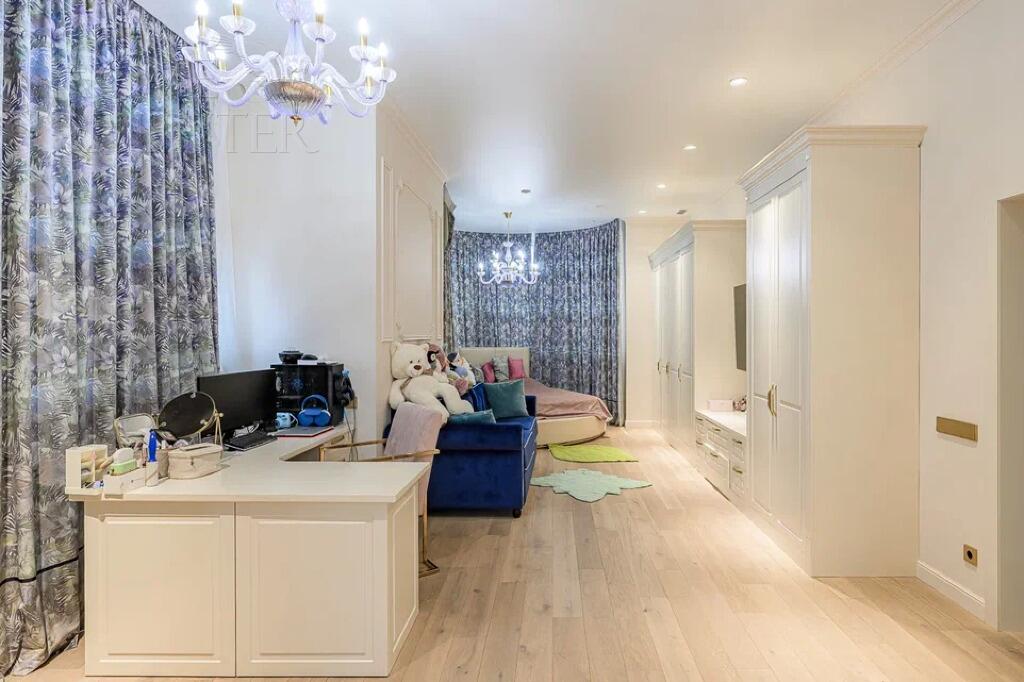 2-этажный коттедж 700 м² с отделкой