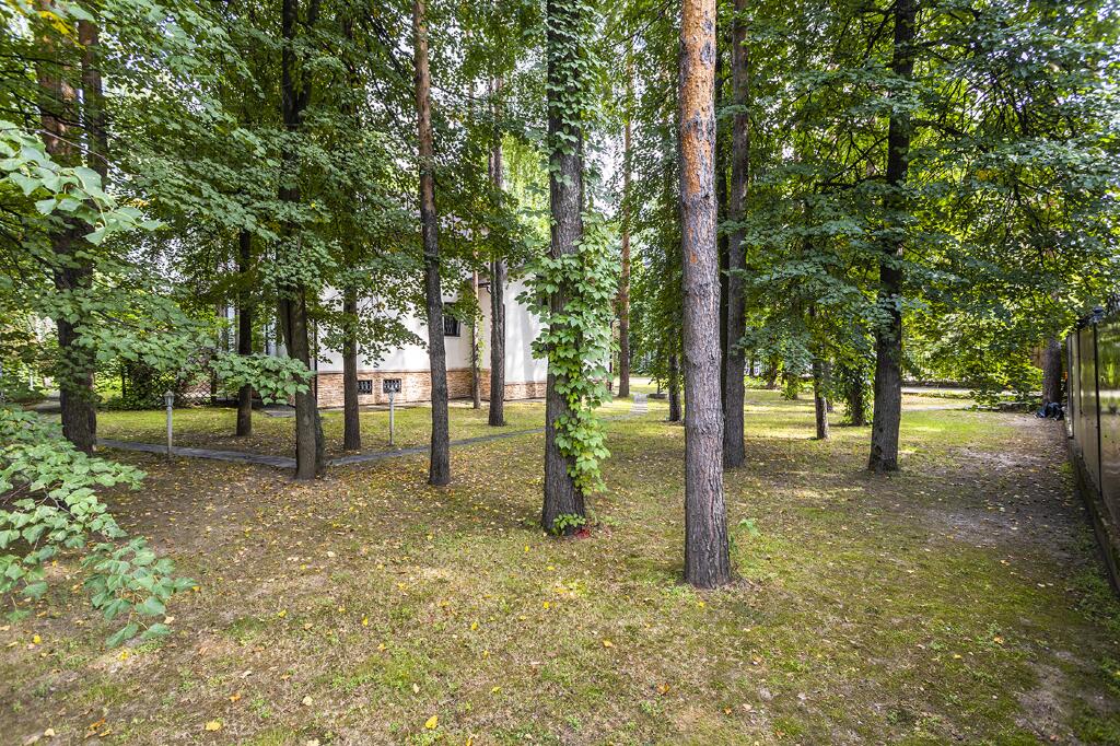 3-этажный коттедж 400 м² с отделкой
