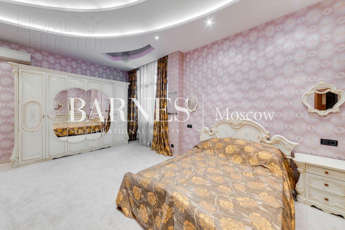 5-КОМН. КВАРТИРА С ОТДЕЛКОЙ 220 М² НА 3 ЭТАЖЕ