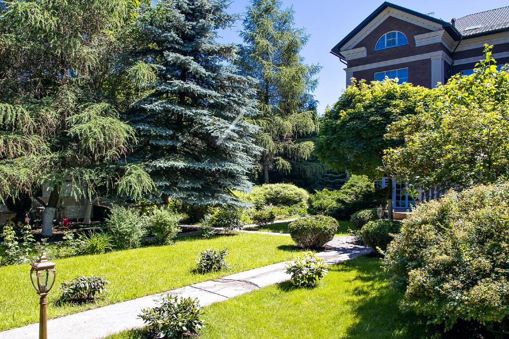 2-этажный коттедж 1 200 м² с отделкой