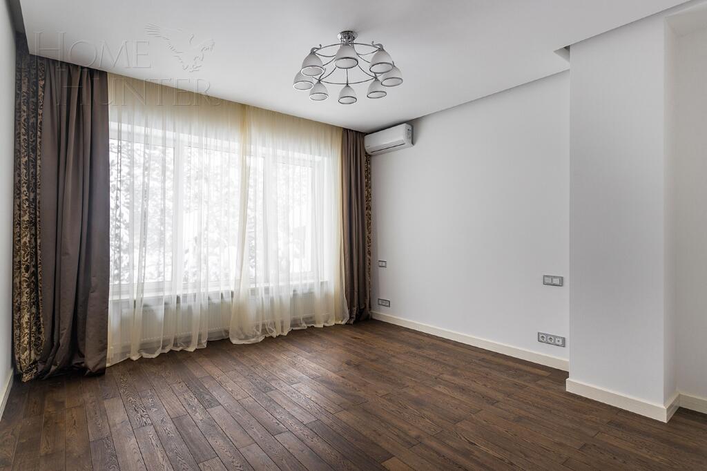 3-этажный таунхаус 360 м² с отделкой