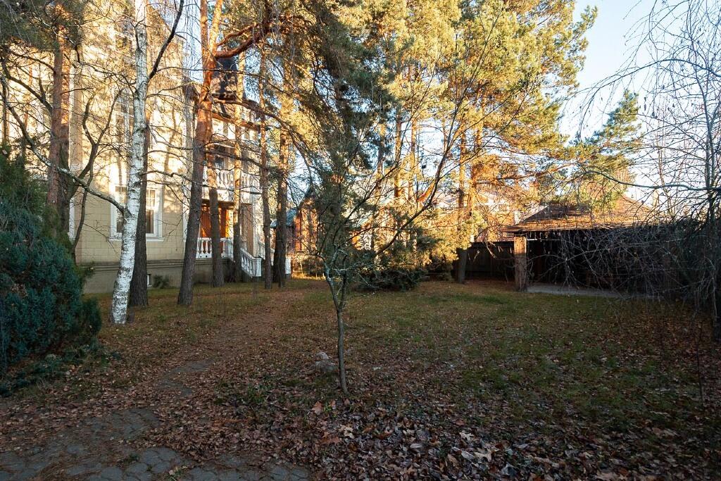 2-этажный коттедж 680 м² с отделкой