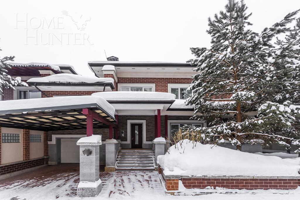 3-этажный таунхаус 360 м² с отделкой