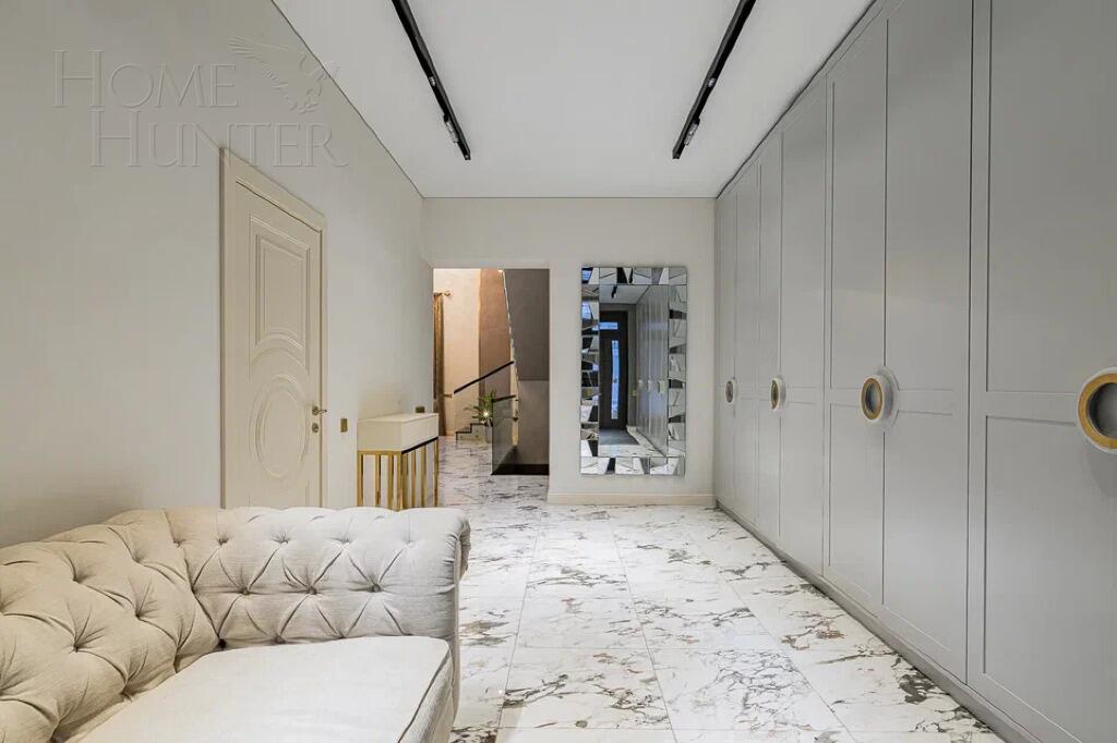 2-этажный коттедж 700 м² с отделкой