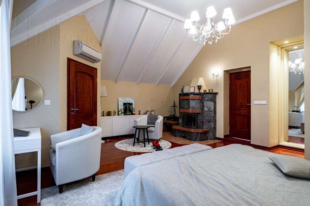 3-этажный коттедж 600 м² с отделкой