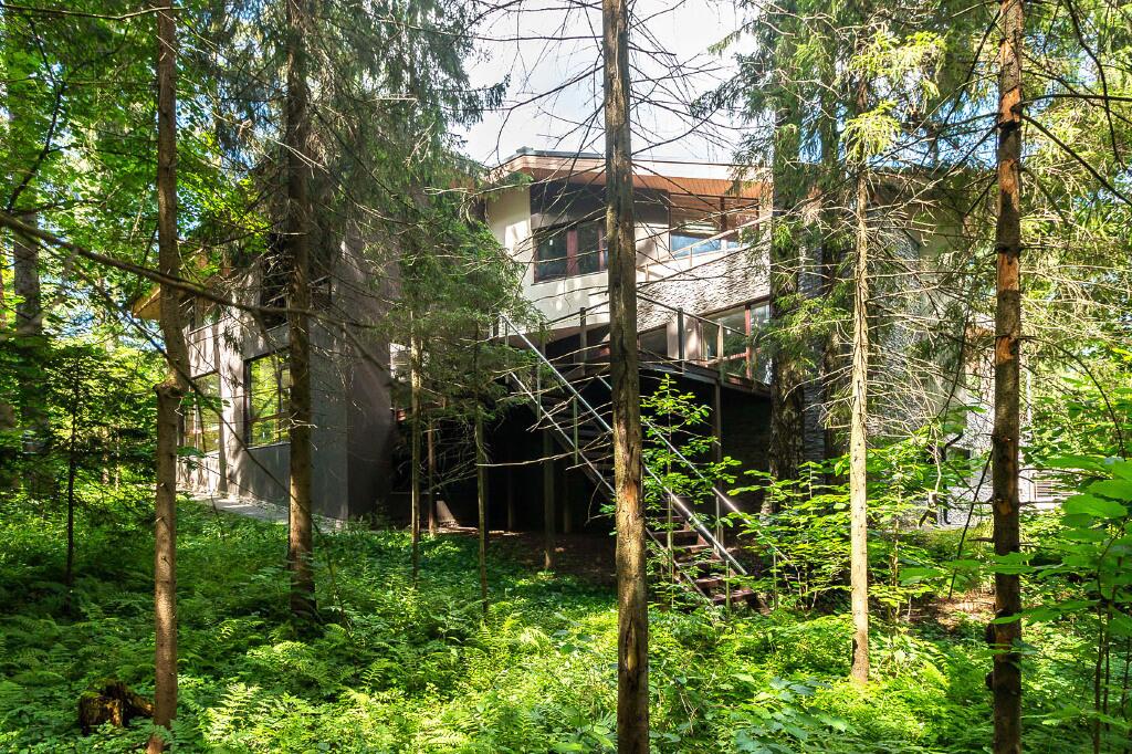 2-этажный коттедж 710 м² без отделки