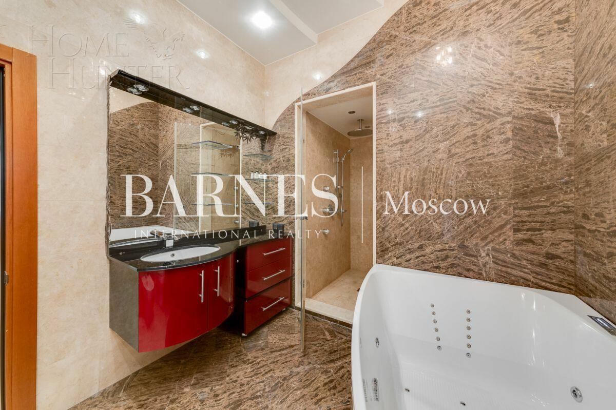 5-КОМН. КВАРТИРА С ОТДЕЛКОЙ 220 М² НА 3 ЭТАЖЕ