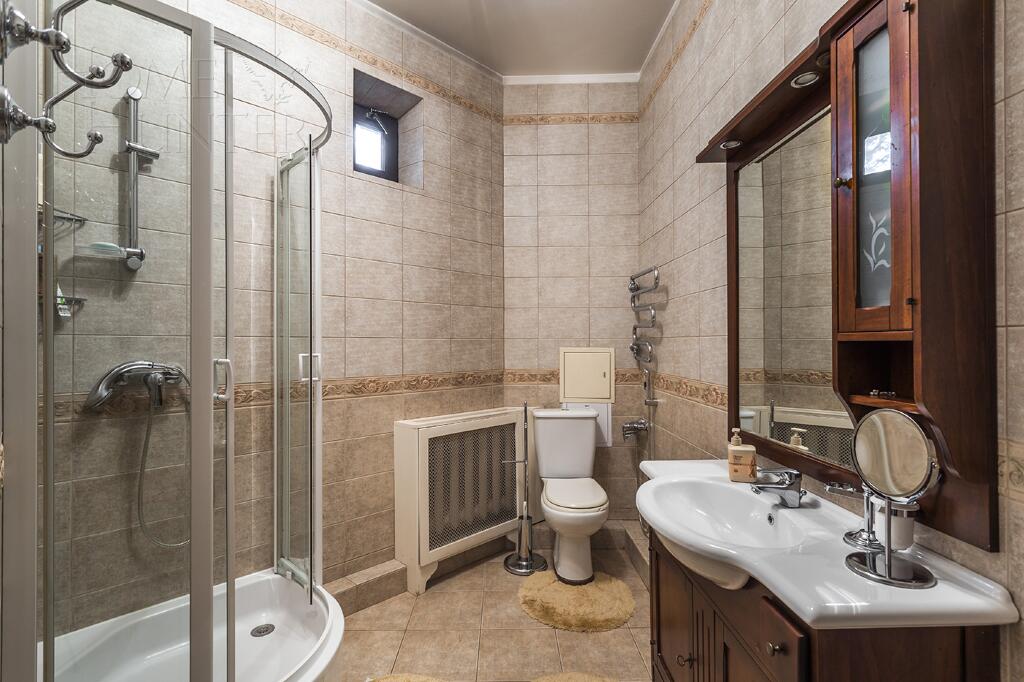 2-этажный коттедж 560 м² с отделкой