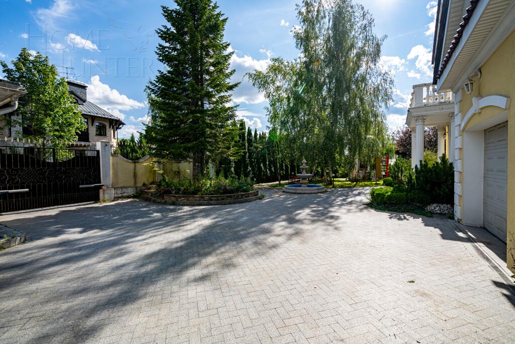 2-этажный коттедж 800 м² с отделкой