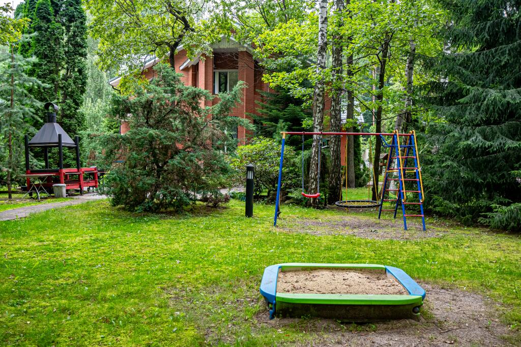 2-этажный коттедж 380 м² без отделки