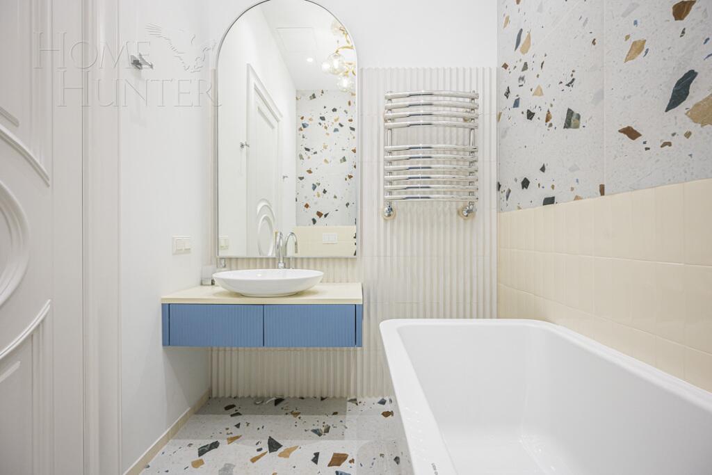 3-этажный коттедж 697 м² с отделкой