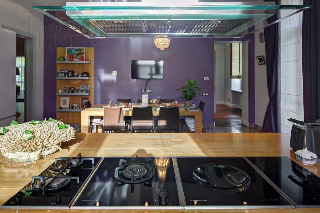 3-этажный коттедж 1 438 м² с отделкой