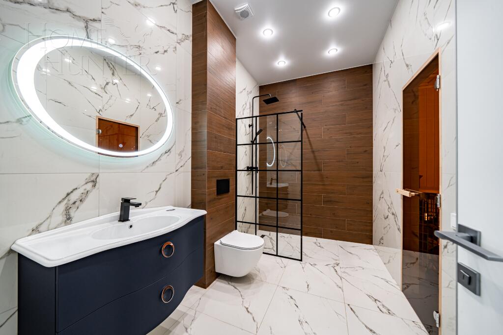 2-этажный коттедж 250 м² с отделкой