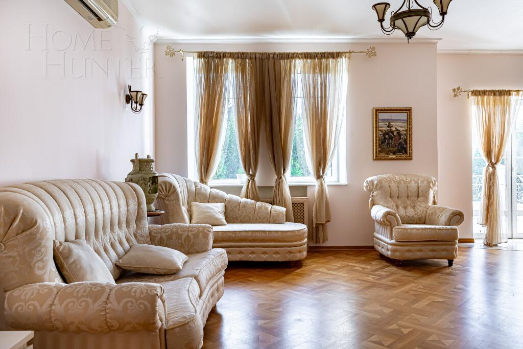 2-этажный коттедж 550 м² с отделкой