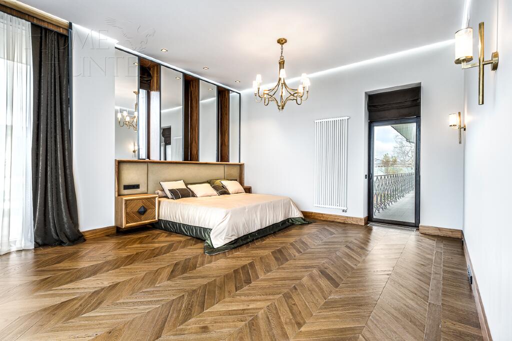 2-этажный коттедж 989.7 м² с отделкой