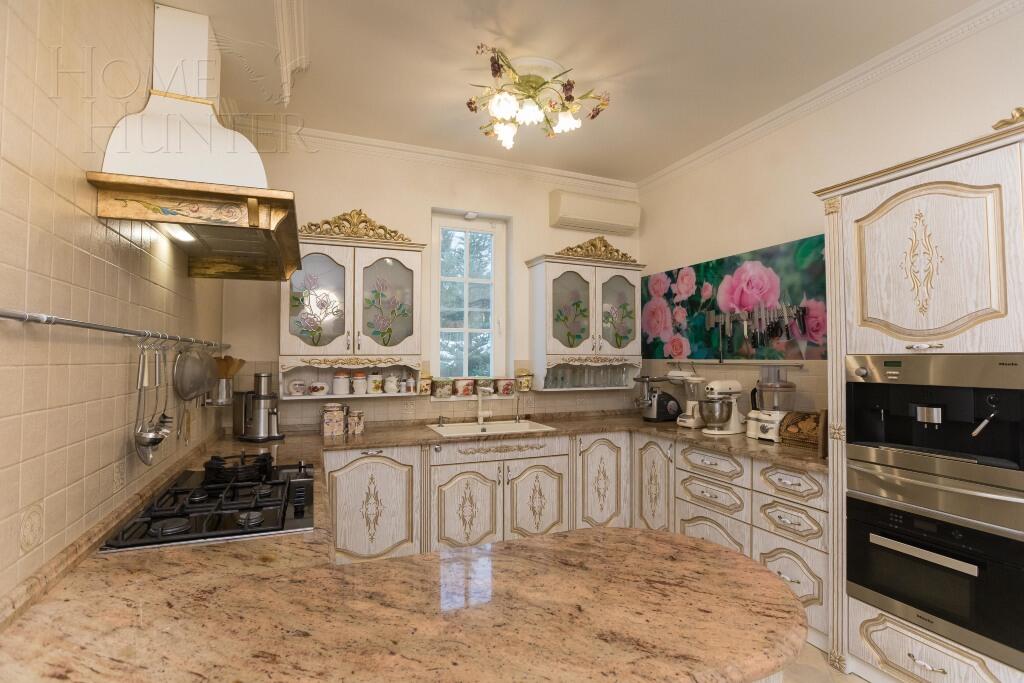 2-этажный коттедж 800 м² с отделкой
