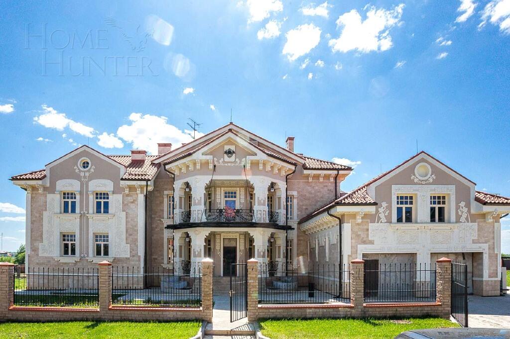 2-этажный коттедж 1 700 м² без отделки