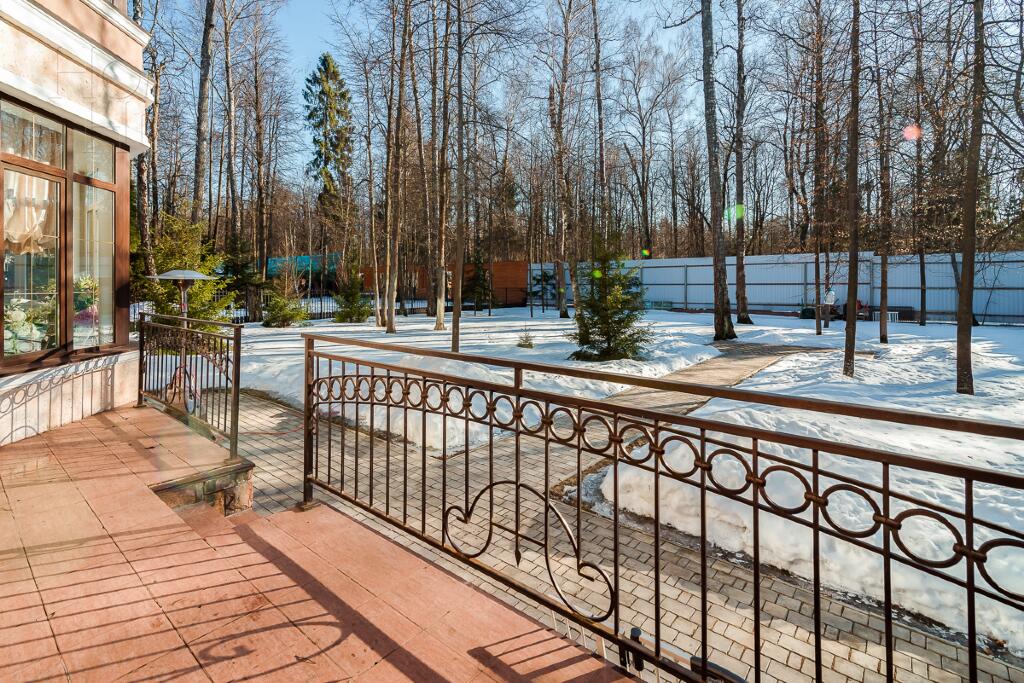 2-этажный коттедж 732 м² с отделкой