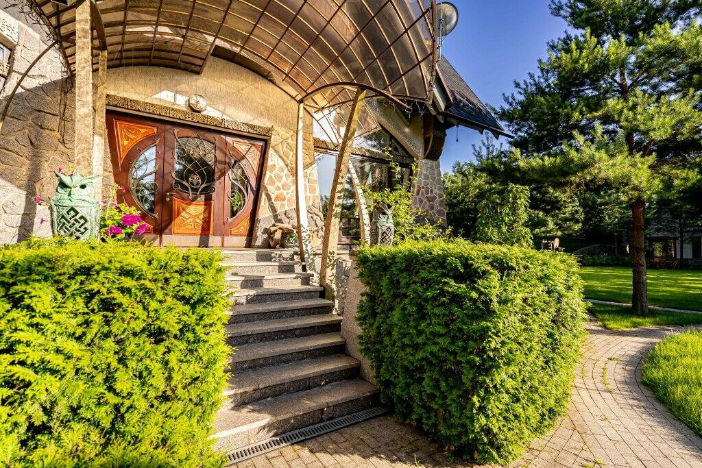 2-этажный коттедж 630 м² с отделкой