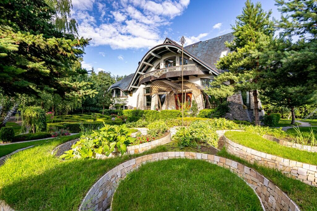 2-этажный коттедж 630 м² с отделкой