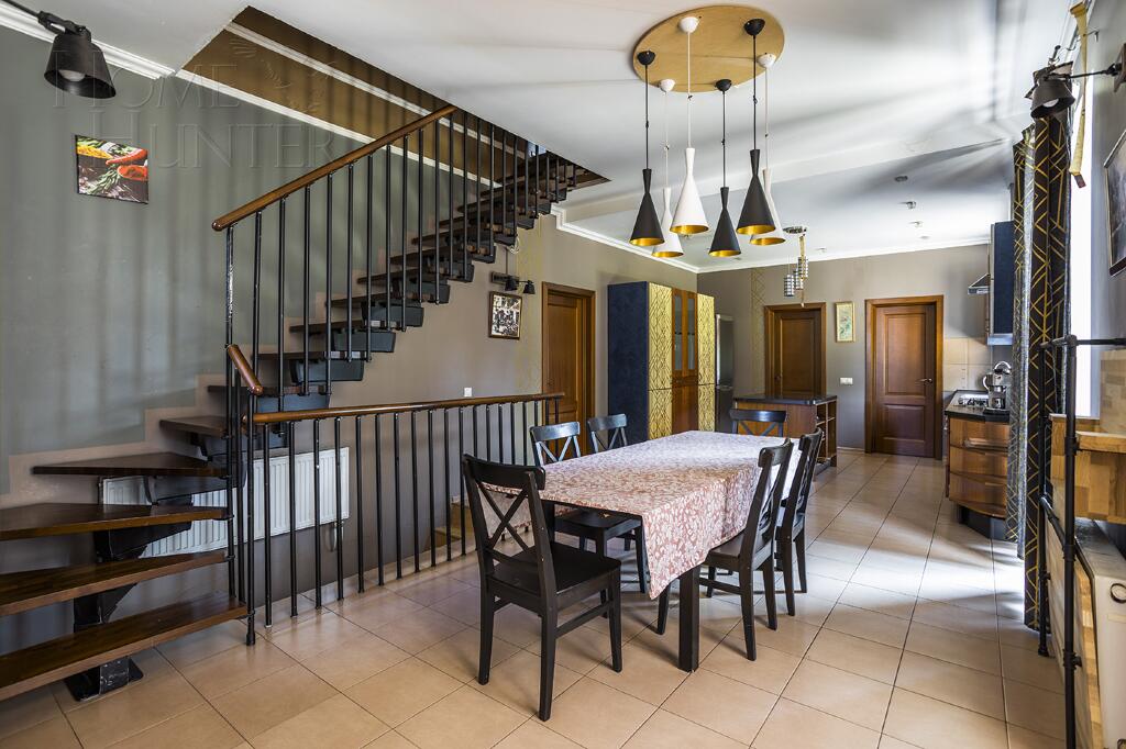 2-этажный коттедж 590 м² с отделкой