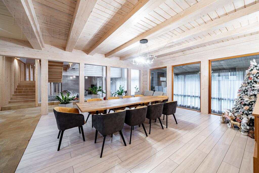 2-этажный коттедж 1 250 м² с отделкой