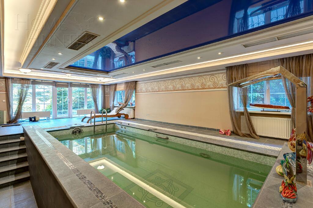 2-этажный коттедж 1 200 м² с отделкой