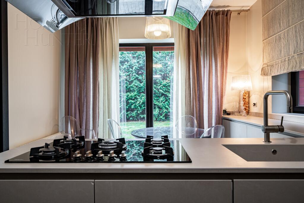 2-этажный коттедж 600 м² с отделкой