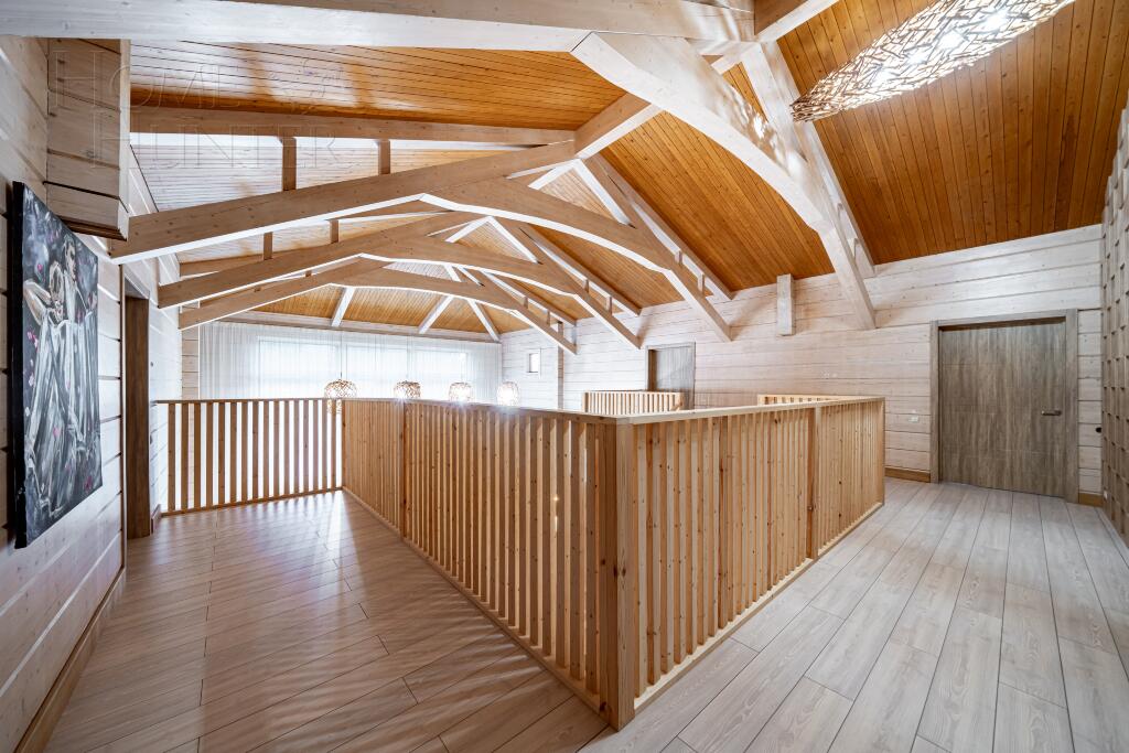 2-этажный коттедж 1 250 м² с отделкой