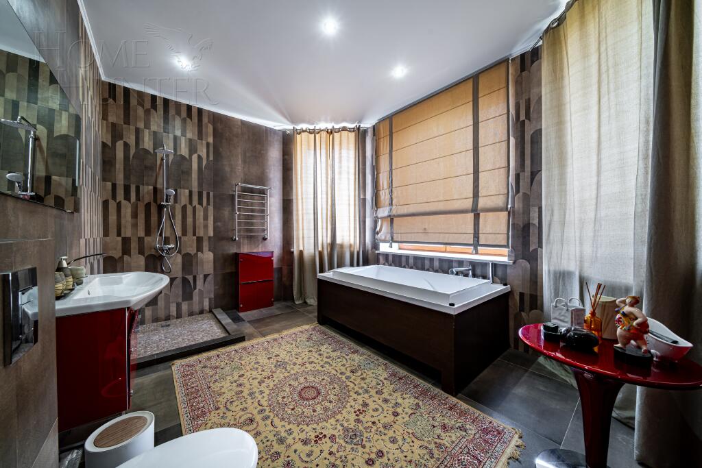 2-этажный коттедж 750 м² с отделкой