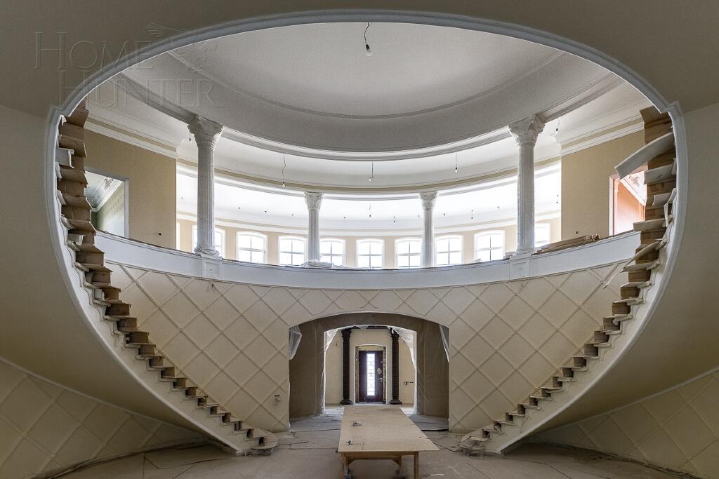 2-этажный коттедж 1 686 м² с отделкой
