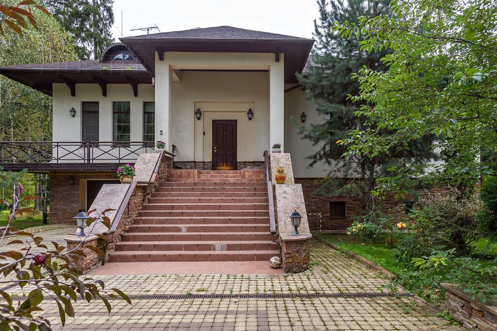 2-этажный коттедж 462 м² с отделкой