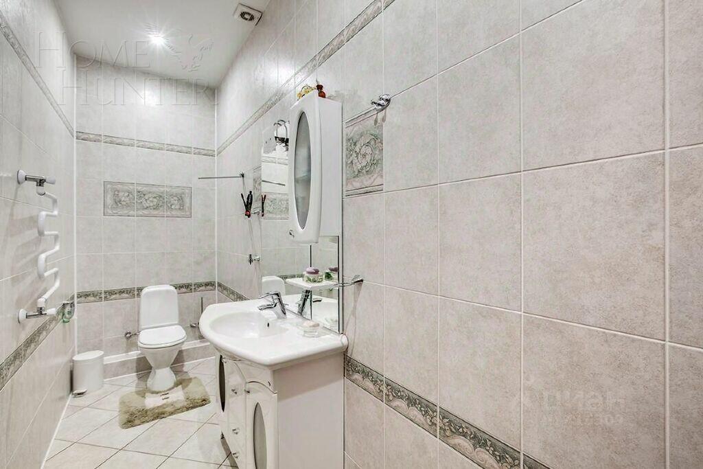 3-этажный коттедж 1 233 м² с отделкой