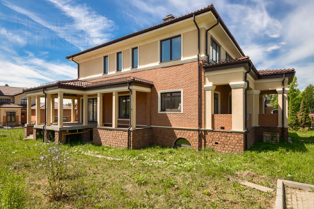 2-этажный коттедж 593 м² с отделкой