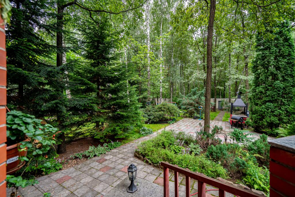 2-этажный коттедж 380 м² без отделки