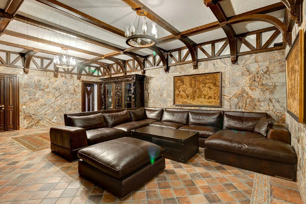 2-этажный коттедж 800 м² с отделкой