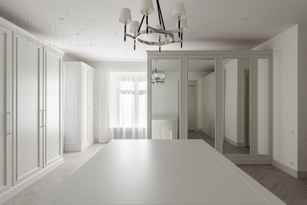 2-этажный коттедж 1 250 м² с отделкой