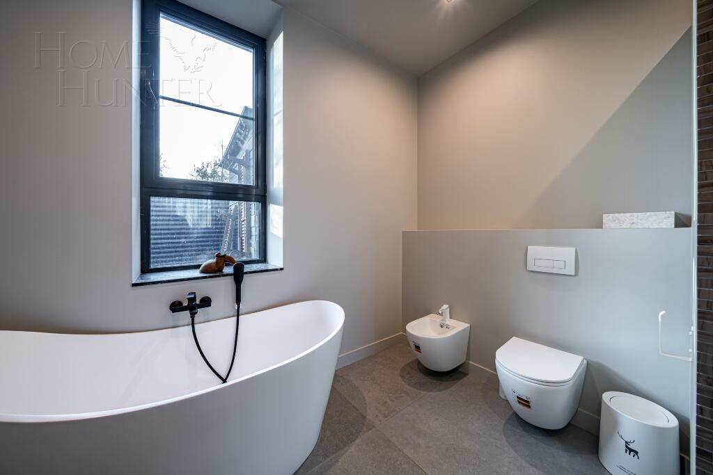 2-этажный коттедж 450 м² с отделкой