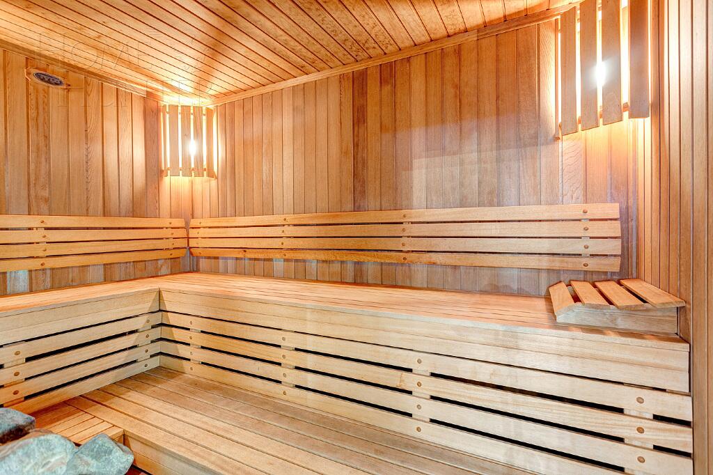 2-этажный коттедж 850 м² с отделкой