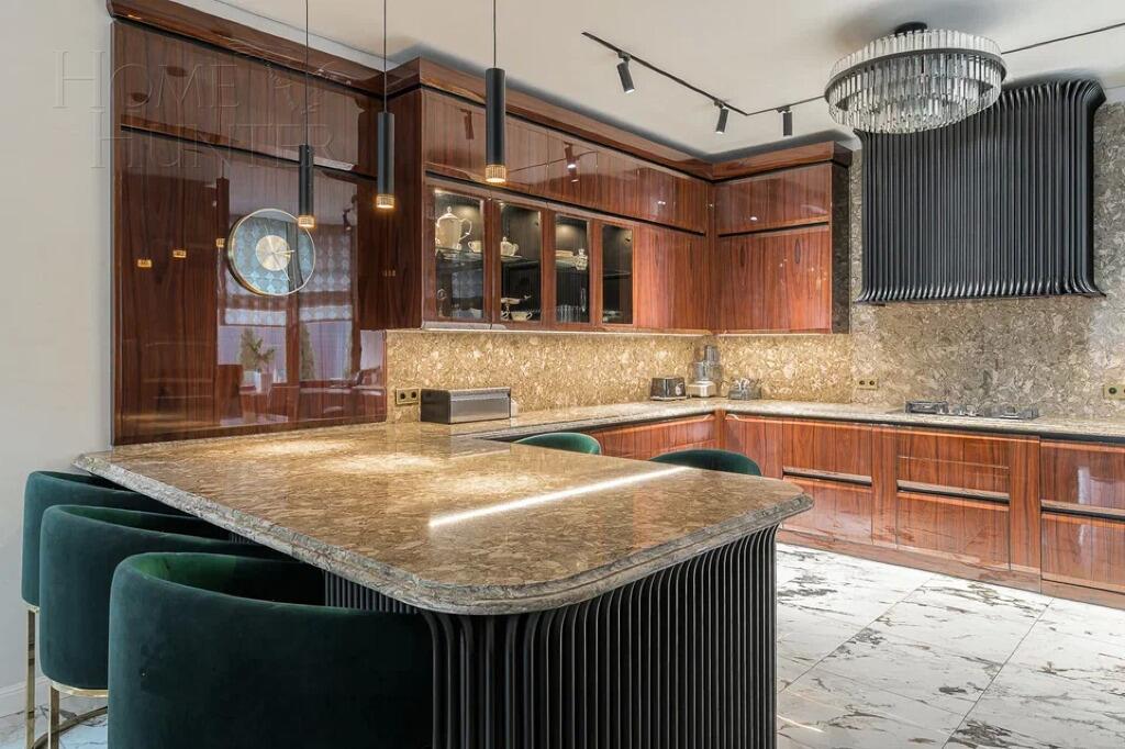 2-этажный коттедж 700 м² с отделкой