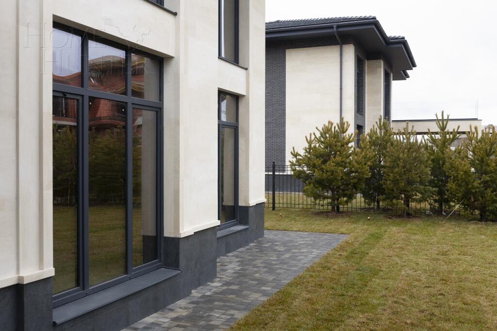 2-этажный коттедж 276.42 м² без отделки