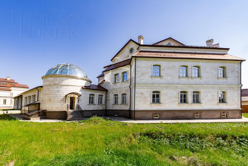2-этажный коттедж 1 686 м² с отделкой