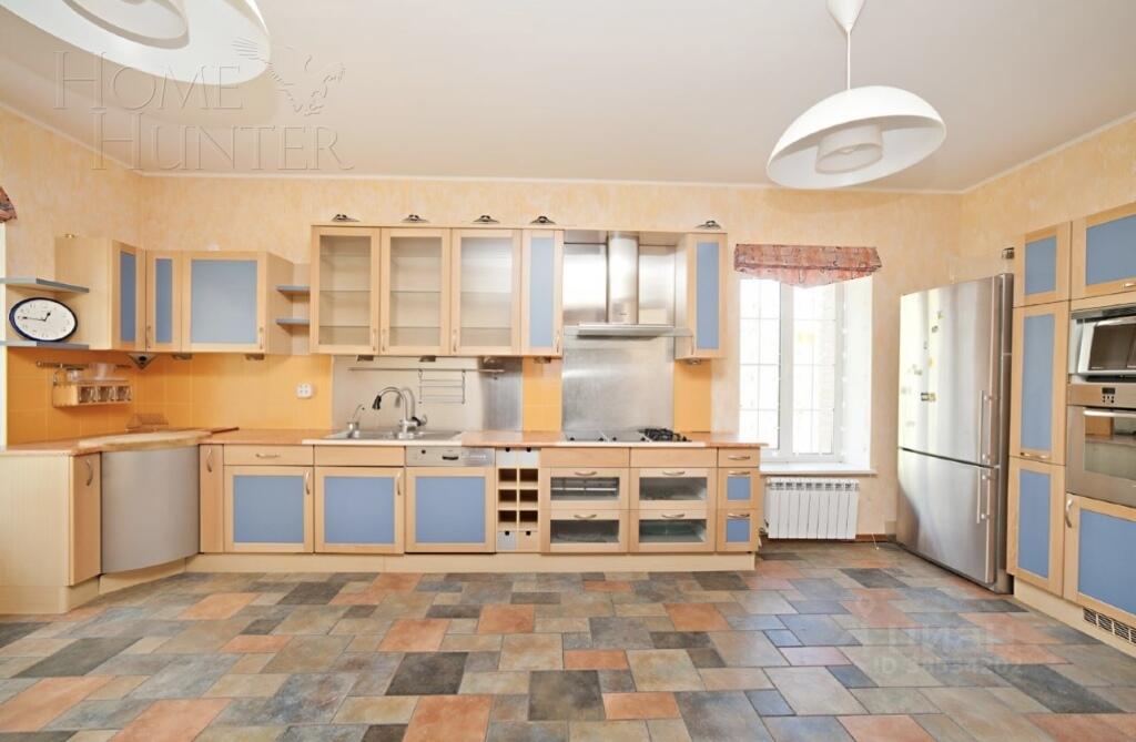 2-этажный коттедж 590 м² с отделкой