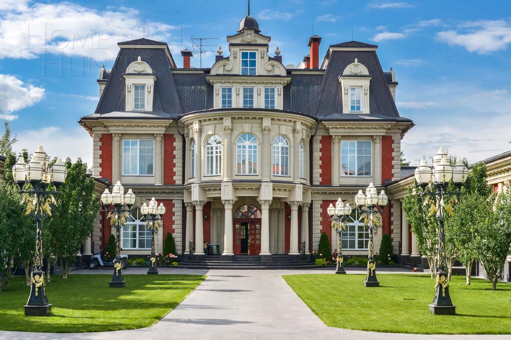 2-этажный коттедж 1 800 м² с отделкой