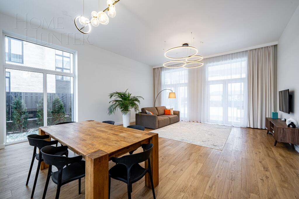 2-этажный коттедж 260 м² с отделкой