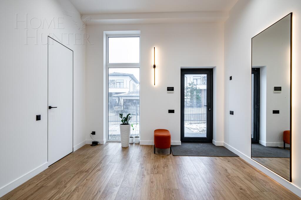 2-этажный коттедж 260 м² с отделкой